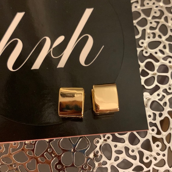 HRH collection cube earrings - Picture 2 of 3